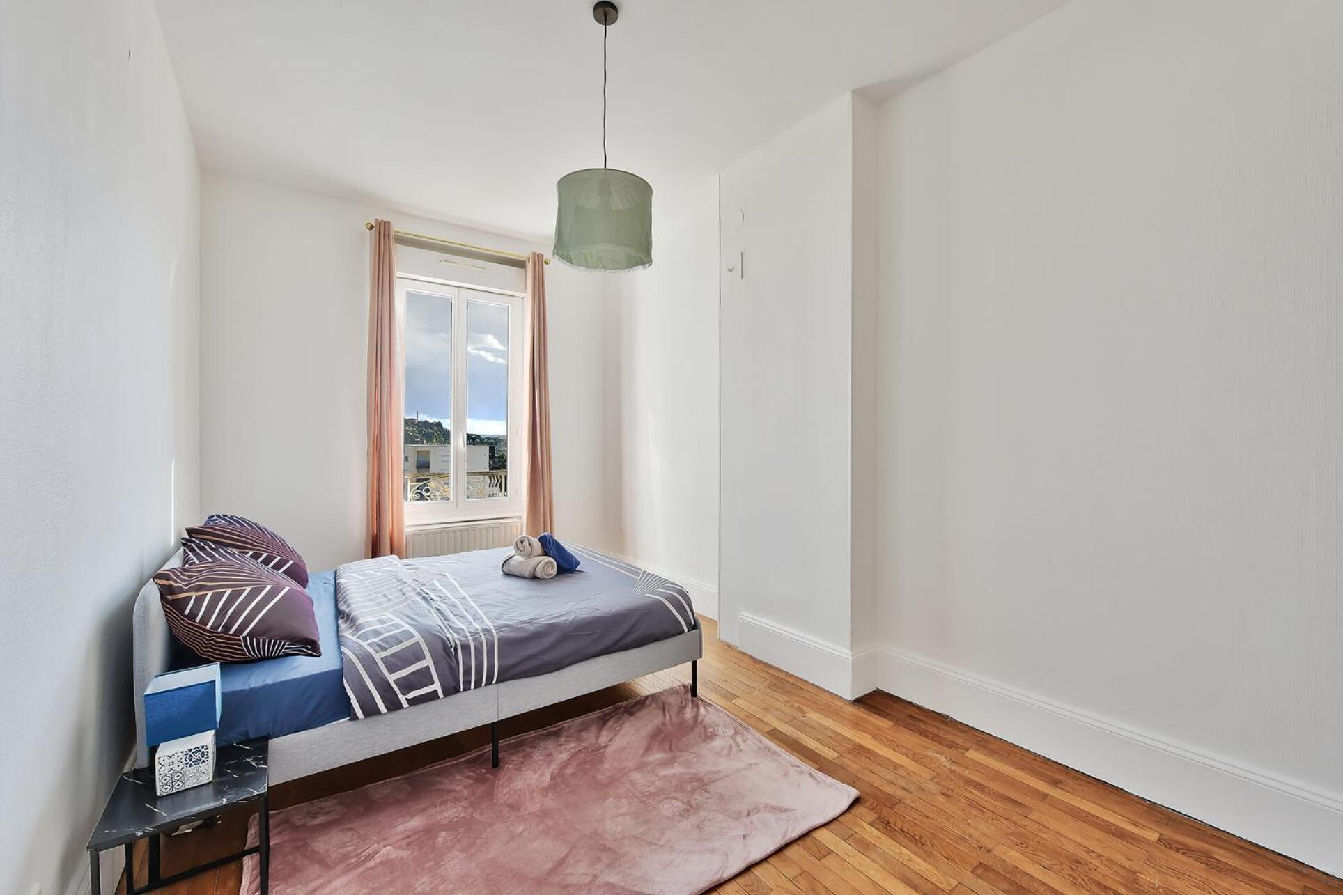 L'Oasis Urbaine - Spacieux Et Elegant Pour 5 Pers Saint-Fons Kültér fotó