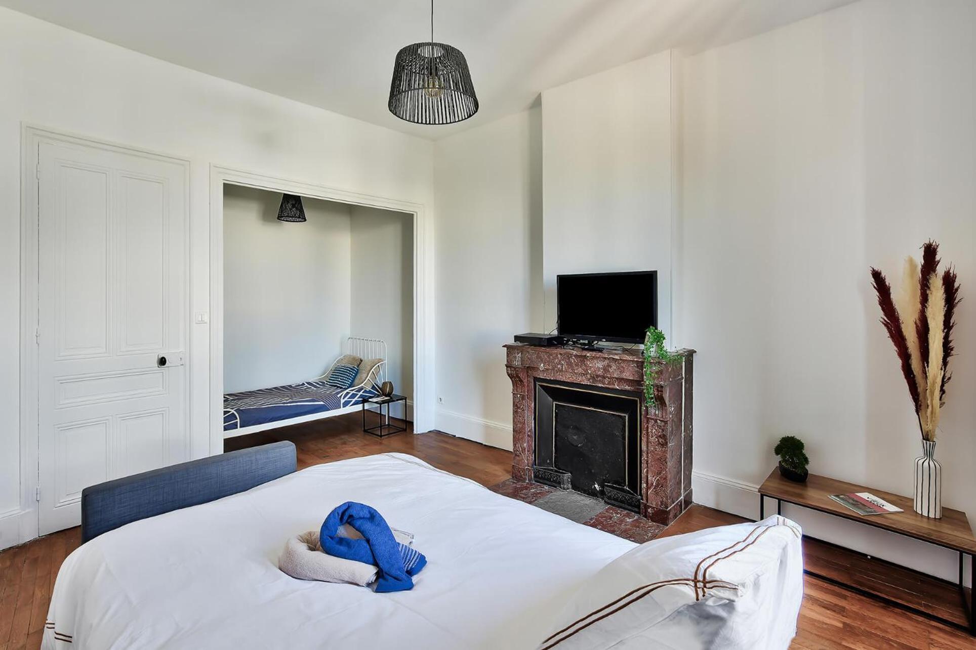 L'Oasis Urbaine - Spacieux Et Elegant Pour 5 Pers Saint-Fons Kültér fotó
